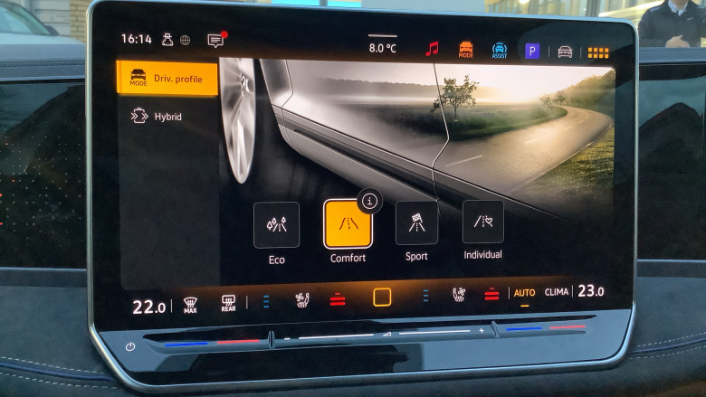 Volkswagen Passat 1.5 TSI eHybrid R-Line 5dr DSG Estate